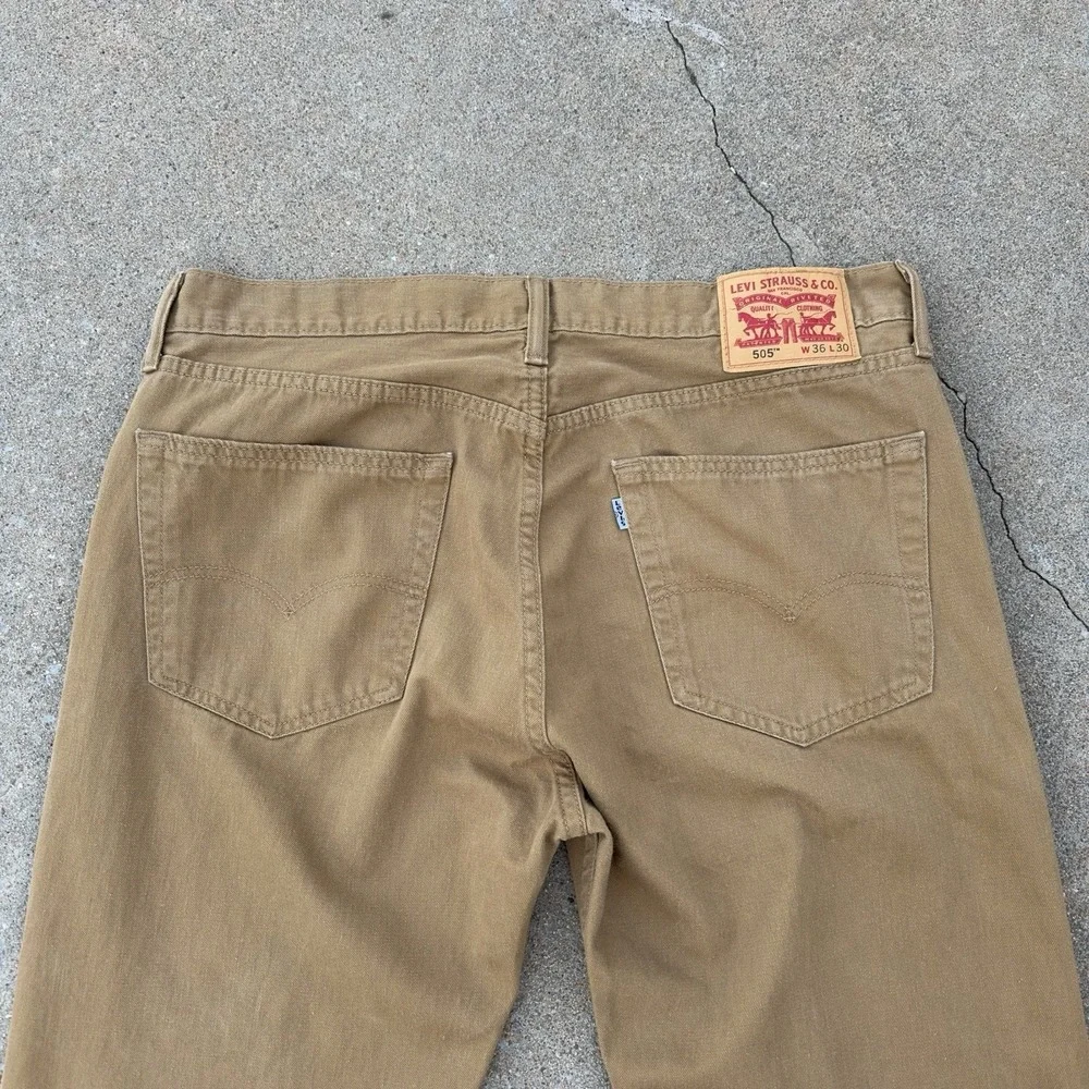 Levi's 505 Men's 36x30 Light Brown Straight Leg Jeans Regular Fit Caraway Twill